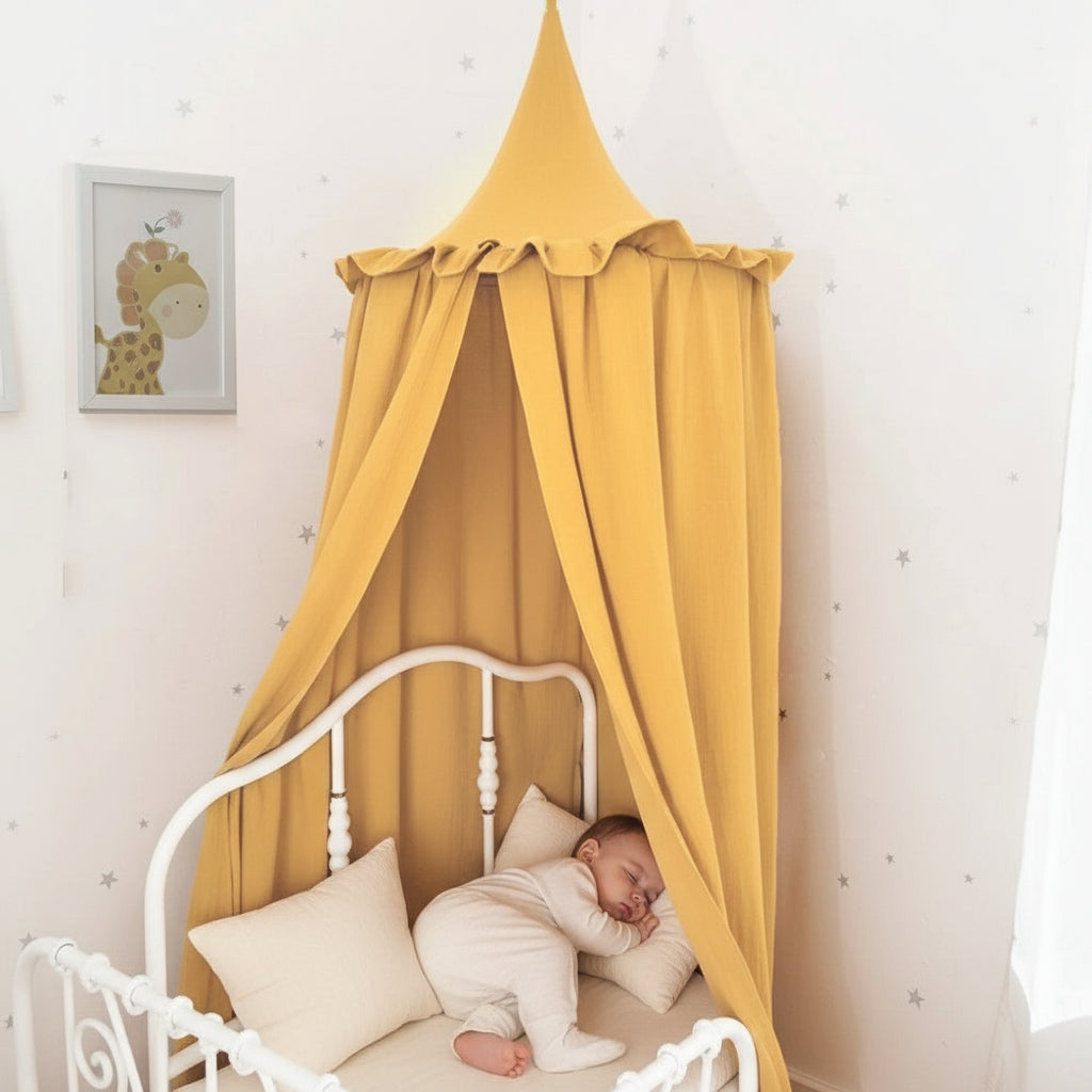ciel de lit bebe-chateaux-jaune-mousseline