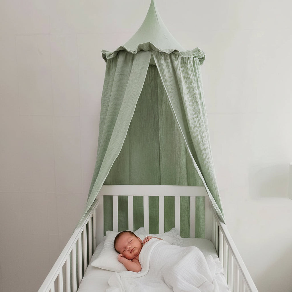 ciel de lit bebe-chateaux-vert-mousseline