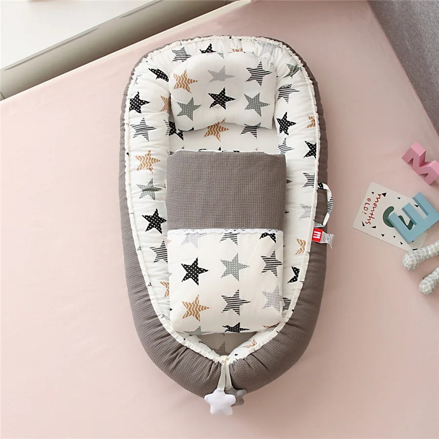 reducteur de lit bebe-blanc-etoile